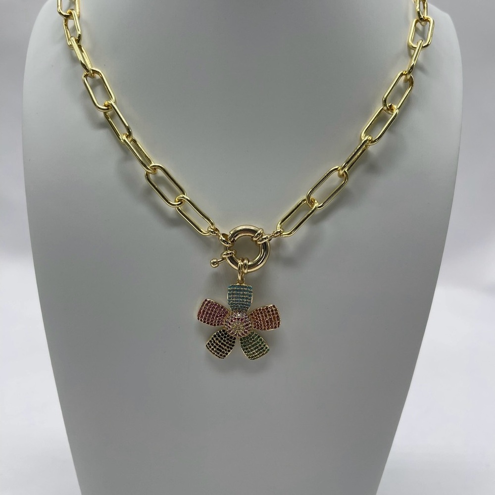 Gold Flower Pendant Necklace 18 k plated